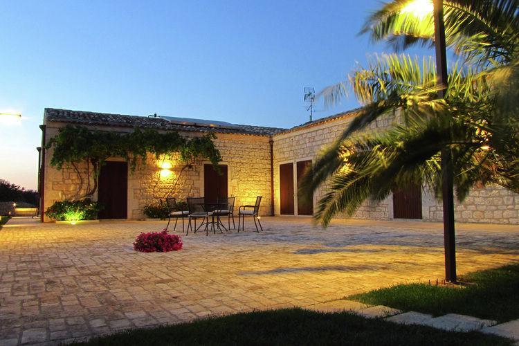 Casa Al Castello Guest House Рагуза Екстериор снимка