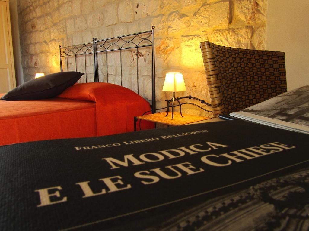 Casa Al Castello Guest House Рагуза Стая снимка