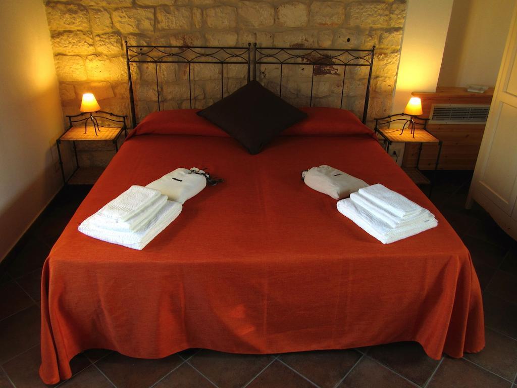 Casa Al Castello Guest House Рагуза Стая снимка